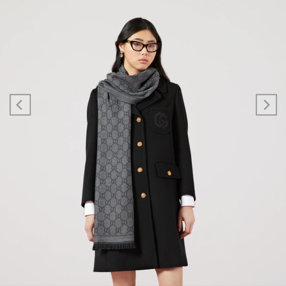 NWT Gucci GG jacquard pattern knitted scarf Grey and Black - Picture 1 of 9